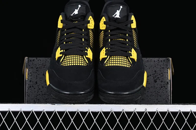 All categories Air Jordan Jordan series basketball shoes Air Jordan 4 LJR version Air Jordan 4 "Thunder" AJ4 Joe 4 Thunder replica basketball shoes DH6927-017